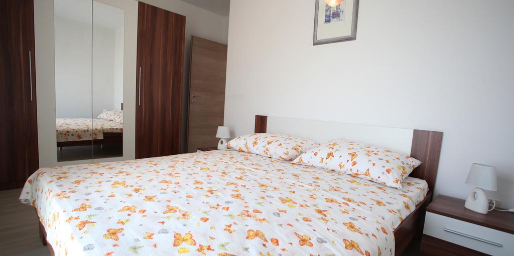Apartments Villa Vetma Kaštela Cameră foto