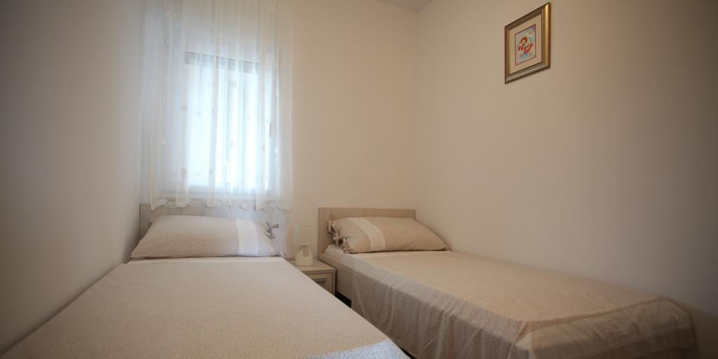 Apartments Villa Vetma Kaštela Cameră foto